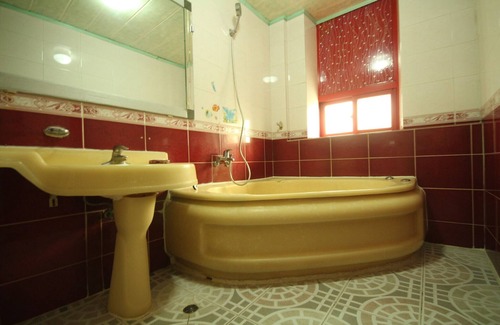 Yeongdo Hotel | Eco-Friendly Stay at Busan Yeongdo Hanguk with Breakfast