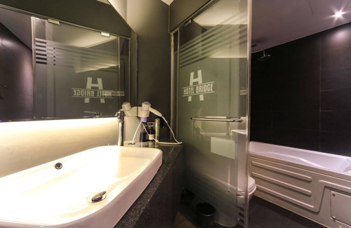 Yeongdo Hotel | Eco-Friendly Stay at Busan Yeongdo Hotel Bridge: 8/10 Rated