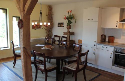 Neu Bartelshagen Apartment | Cozy Apartment with Sauna and Hot Tub in Buschenhagen