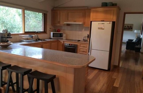 Bellbrae House | Tranquil Bush & Beach Retreat: Guest Rated 9.8/10