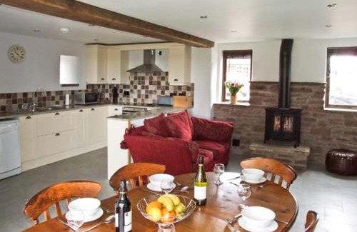 Longtown House | Family-Friendly Bushmills: 4-Star Rated with Top Reviews