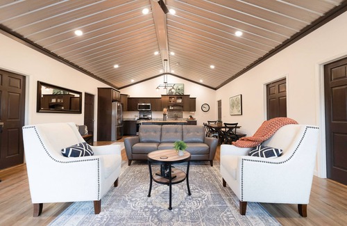 Fairbanks House | Chic Bushplane Hangar Home with Aurora Views & Breakfast