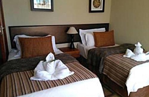 Leeupoort Ski Chalet | Bushtime at Mabula