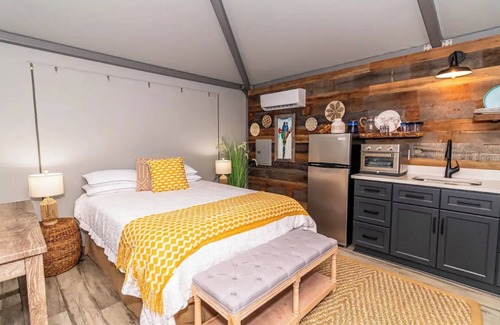 Wirtz Resort | BUSHWILLOW, a Unique Luxury Cabin Experience, at Karoo Smith Mountain Lake