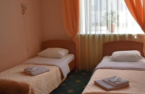 Cherepovets Hotel | Pet-Friendly Business Hotel with Breakfast & Family Amenities