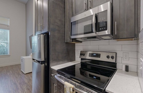 Legacy Park Apartment | Premium Corporate Stay at Legacy West, Plano with Spa