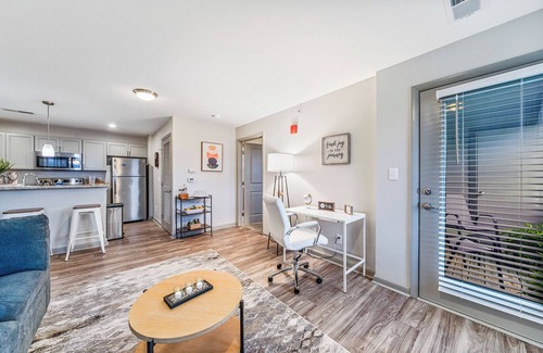 Sherwood Park Apartment | Bright 1 Bedroom Apartment with Pool, Spa, and Free Parking