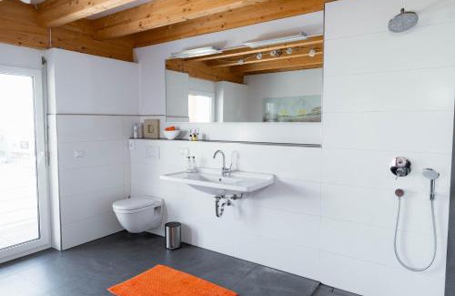 Gaeufelden Apartment | Oceanfront Businessapart Stuttgart with Breakfast Included