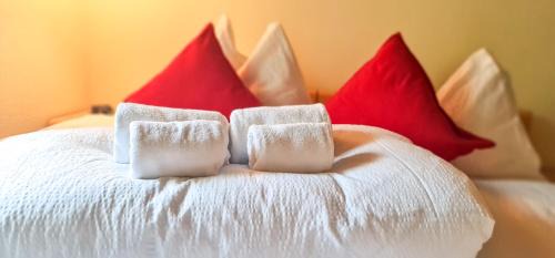 Grindelwald Apartment | Family-Friendly Bussalp Apartment with Spa Amenities
