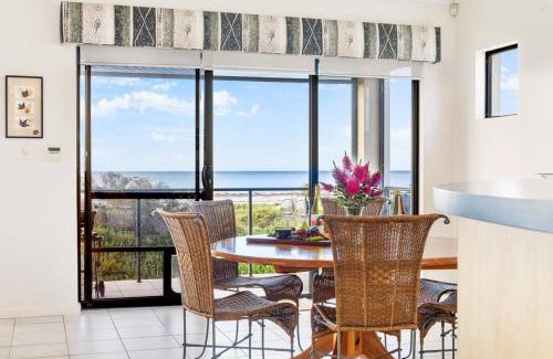 Geographe House | Relaxing Busselton Beachfront Family Getaway with Accessibility