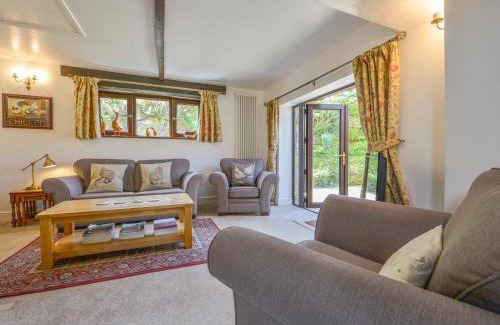 Yelverton House | Discover Buster Barn: Pet-Friendly Retreat, 4-Star Stay
