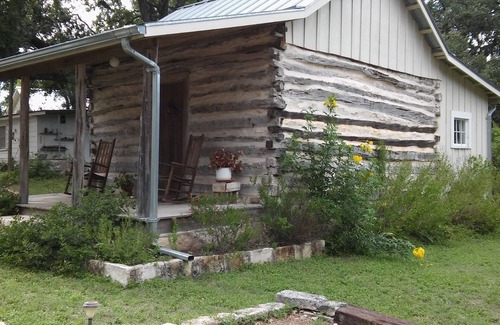 Dripping Springs Cabin | Ocean View Escape at Butler Cabin - Rated 10/10 by Guests