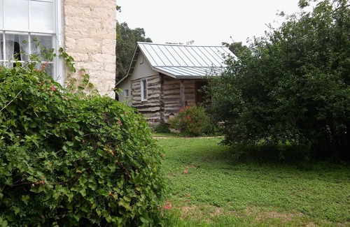 Dripping Springs Cabin | Ocean View Escape at Butler Cabin - Rated 10/10 by Guests