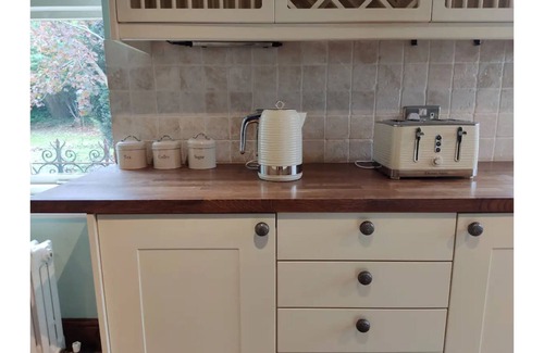 Skegby House | Butler's Cottage in Coach House in Private Country Estate