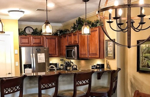 Gatlinburg Condo | Butler's Updated Downtown Condo with Pool & Scenic Views