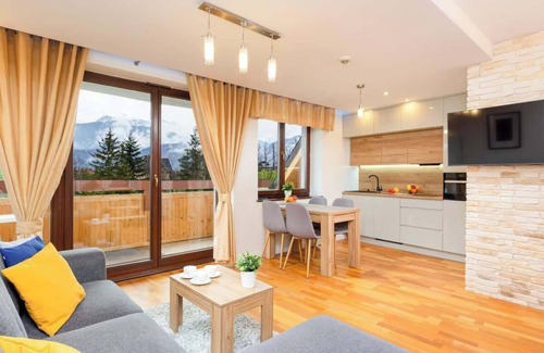 Koscielisko Apartment | Relax at Butorowy Residence: Balcony & Mountain Views
