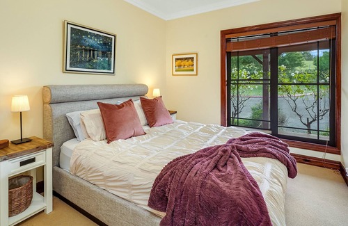 Buttai Other | Buttai Farm Escape: Serene Views, Spacious Stay