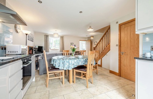 Redlynch Cottage | Family-Friendly Buttercup Cottage with Cozy Fireplace in Redlynch