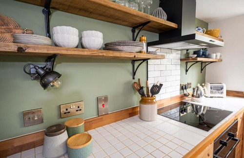 Hartest House | Charming Buttercup Cottage in Hartest - Pet & Child Friendly