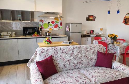 Pallanza Apartment | Kid-Friendly Butterfly Apt in Suna with Parking Access