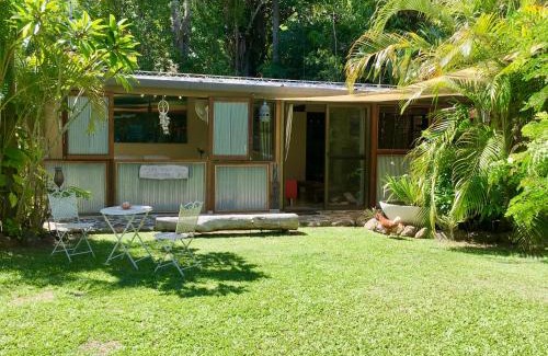 Strathdickie House | Pet-Friendly Butterfly Studio: Rated 9/10 with Pool Access