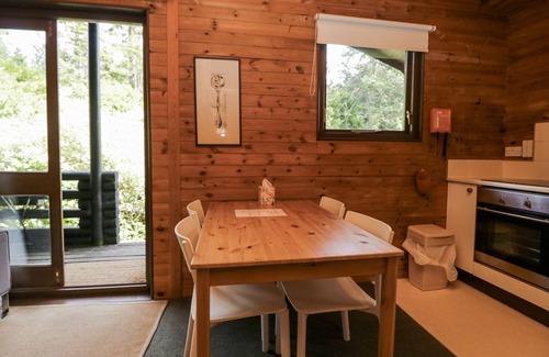 Penny Bridge Cottage | Buttermere Retreat: Garden Oasis in Greenodd
