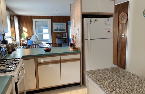 Buzzards Bay House | Buttermilk Bay Waterfront Retreat: Top-Rated Ocean Escape