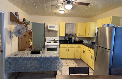 Treasure Cay Cottage | Buttonwood cottage Waterfront 2/1Home,peaceful