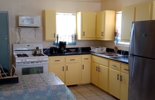 Treasure Cay Cottage | Buttonwood cottage Waterfront 2/1Home,peaceful