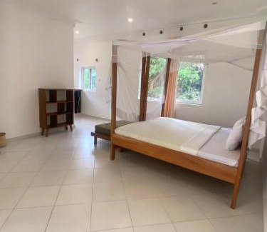 Jinja Bed & Breakfast | Comfortable Buutu Nest: Family-Friendly with Breakfast