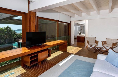 Porto Belo Villa | Elegant Mansion in Búzios with Private Pool and Family Amenities