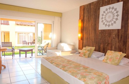 Tucuns Resort | Relaxing Buzios Beach Resort with Pool and Spa Amenities
