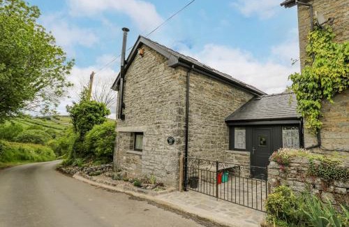 Builth Wells House | Pet-Friendly Retreat at Buzzards Breg - 4-Star Rated Stay