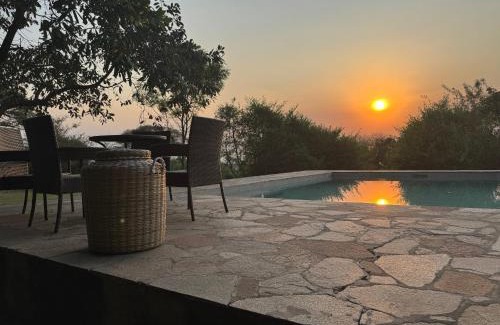 Pakwach Cabin | Enjoy Nature at Bwana Tembo Safari Camp with Pool & Breakfast