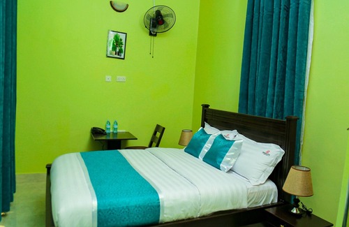 Kasese Hotel | Discover Bwiranda Hotel: Family-Friendly Dining Awaits