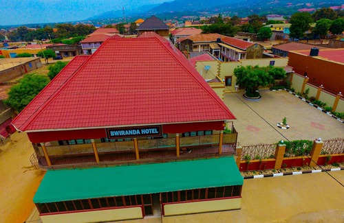 Kasese Hotel | Discover Bwiranda Hotel: Family-Friendly Dining Awaits