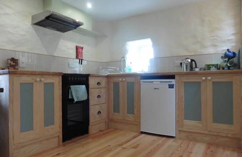 Crymych Cottage | Pet-Friendly Bwthyn Bran: Cosy Cottage by Preseli Hills