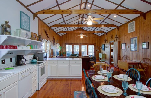 Isle of Palms House | Exclusive Oceanfront Retreat: The Smiley Face House