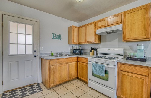 Biggs Field Apartment | Top-Rated Stay at BY FORT BLISS: 2 King Beds & Amenities