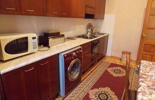 Baku Apartment | Cozy 2-Bedroom Apartment Near Heydar Aliyev Center