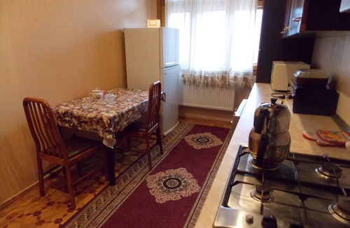 Baku Apartment | Cozy 2-Bedroom Apartment Near Heydar Aliyev Center
