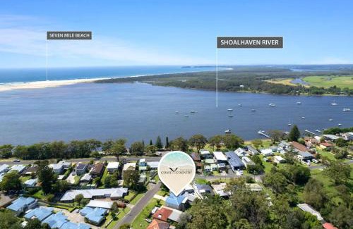 Shoalhaven Heads House | Relax at By The Jetty: Family & Pet-Friendly Getaway