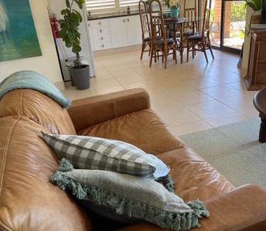 Booragul Apartment | Serene Getaway at By the Lake - Lake Macquarie, Guest Rated 9.4