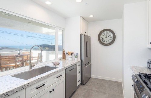 Cayucos Apartment | Beachfront Bliss: Guest Rated 10/10 with Breakfast Included