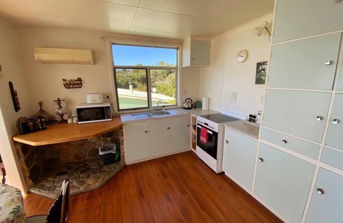 Parapara House | Beachside Retreat at By the Sea Shaw - Ideal for Families