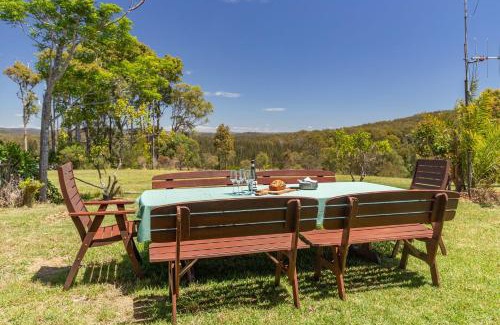 Coomba Park House | Discover Byadbo: Pet-Friendly Hotel for the Whole Family