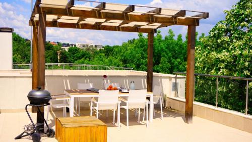 Byala Apartment | Oceanfront Byala Cliff Penthouse with Pool & Top Reviews