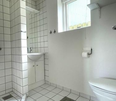 Vestero Havn Apartment | Oceanfront Byhus in Central Læsø - Guest Rated 8.8/10