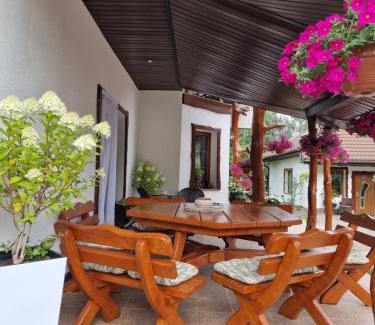 Slesin Villa | Pet-Friendly Getaway at Bylew Zacisze - Guest Rated 10/10