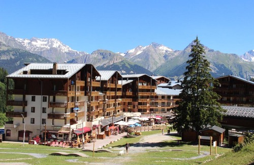 Valfrejus Apartment | Comfortable Stay at Byne - Residence Le Cheval Blanc Valfréjus